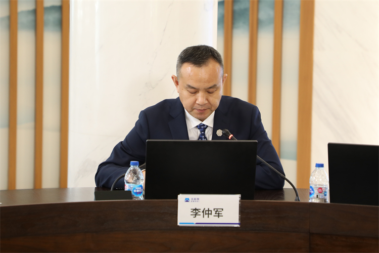 李仲軍.jpg