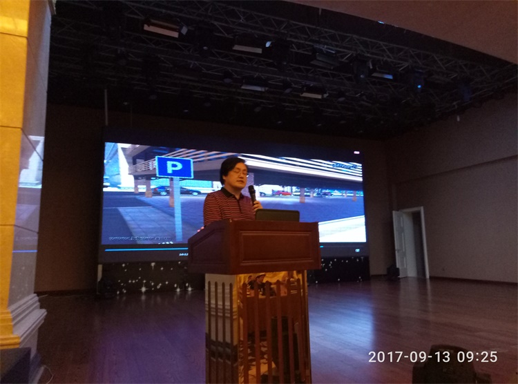 上海云街智能科技中心總經理 于君.jpg